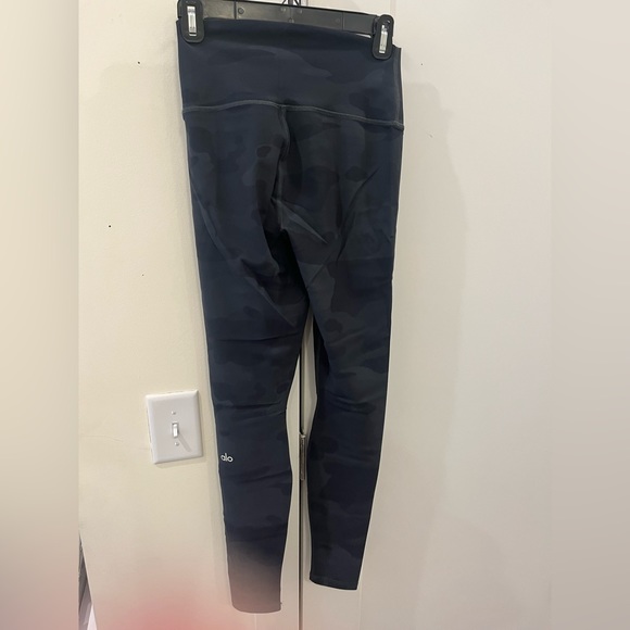 Alo High Waisted Yoga Leggings - Camo (RN #87370) - Picture 3 of 3